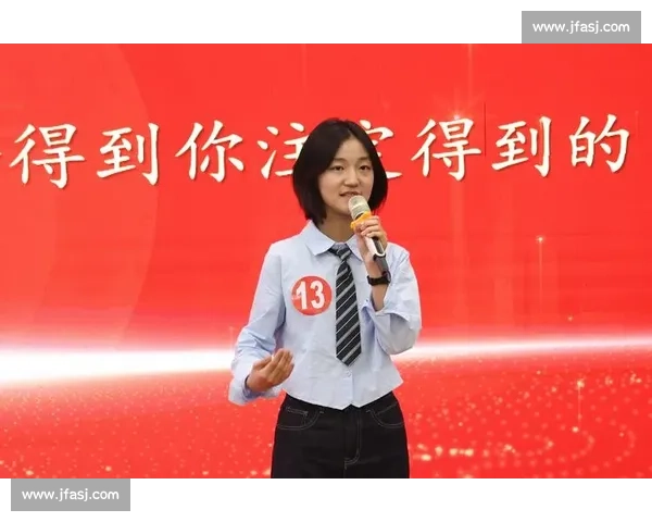 英语演讲比赛点评：分析选手表现与提升技巧的建议